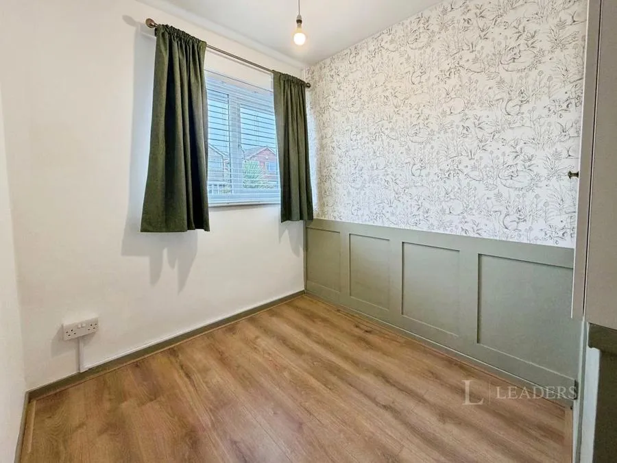 Warrener Grove, Nottingham, NG5, photo 11