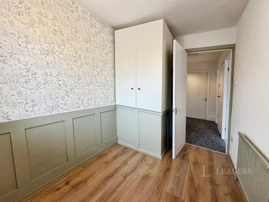 Warrener Grove, Nottingham, NG5, photo 12
