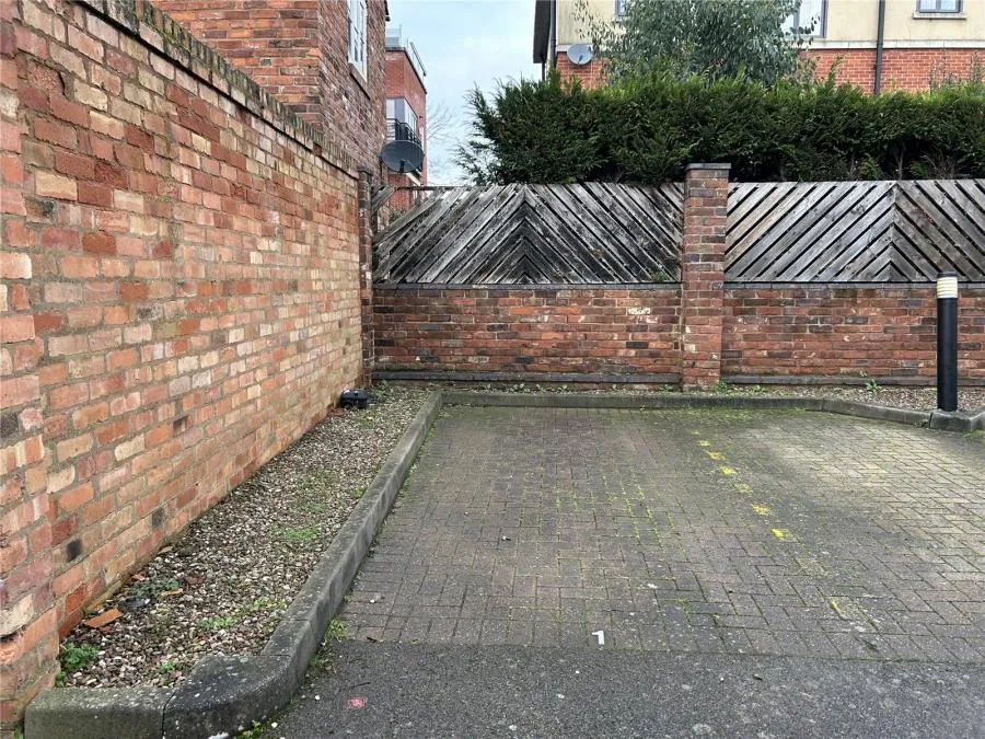 St. Marys Street, Worcester, WR1, photo 10