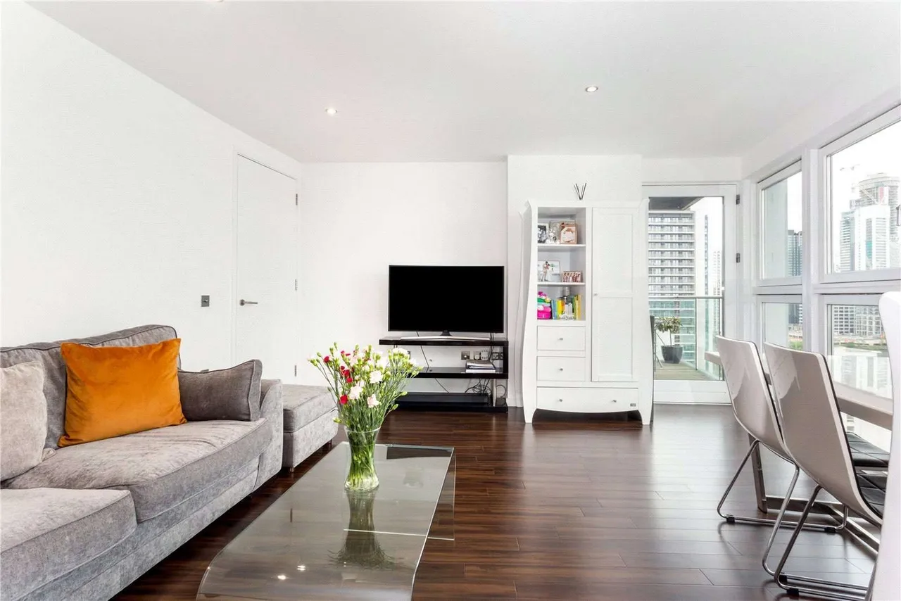 New Providence Wharf, 1 Fairmont Avenue, Canary Wharf, London, E14 9PJ, photo 3