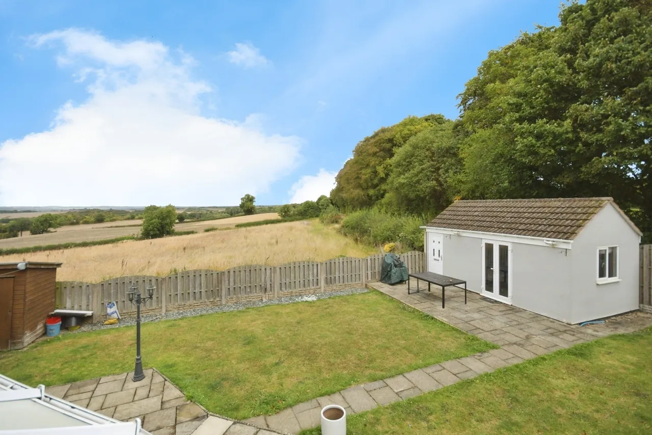 Ruthyn Avenue, CHESTERFIELD, Derbyshire, S43, photo 2