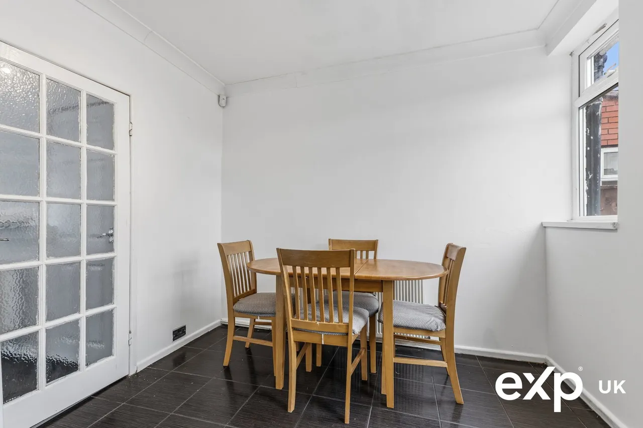 Basford Road, Nottingham, NG6, photo 10