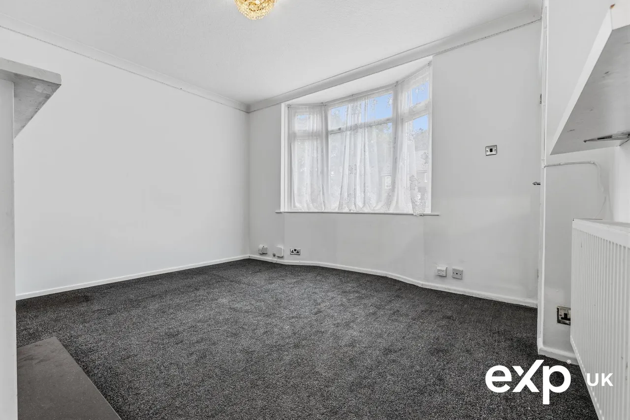 Basford Road, Nottingham, NG6, photo 4