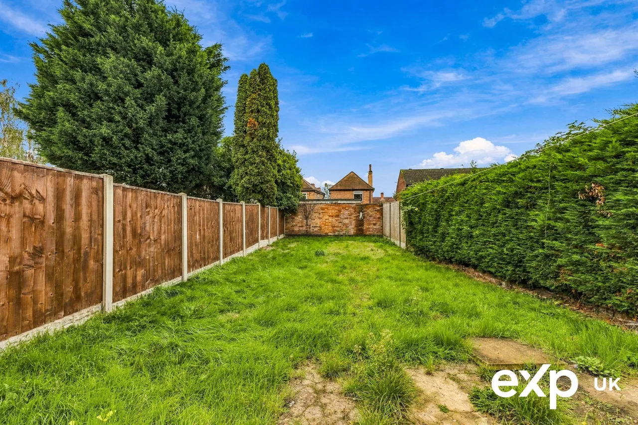 Basford Road, Nottingham, NG6, photo 3