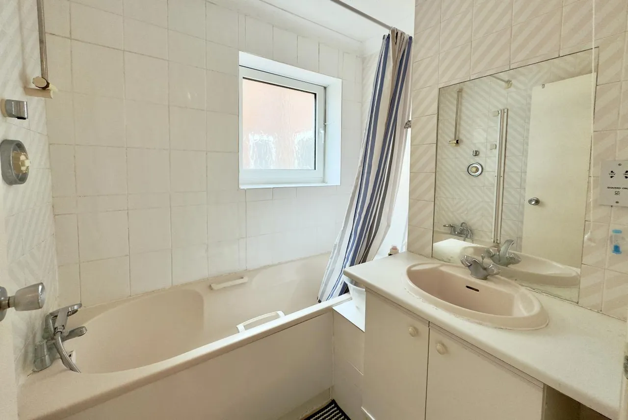 Hamble Court, BH1, photo 10