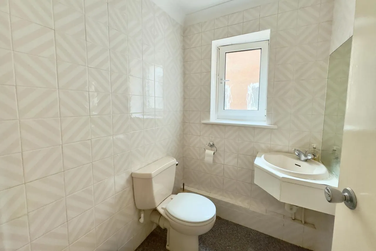 Hamble Court, BH1, photo 14