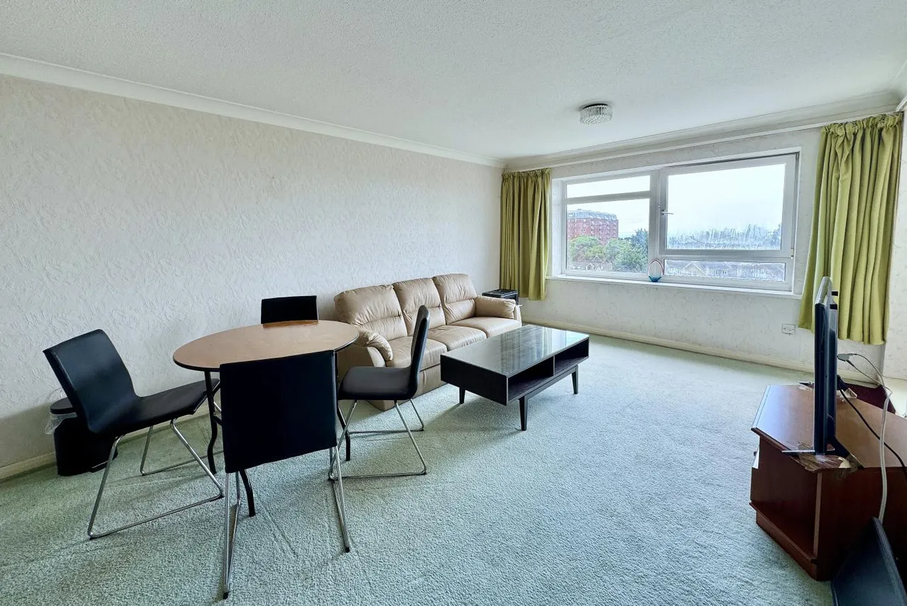 Hamble Court, BH1, photo 6
