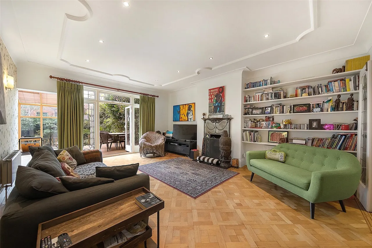 Menelik Road, London, photo 8