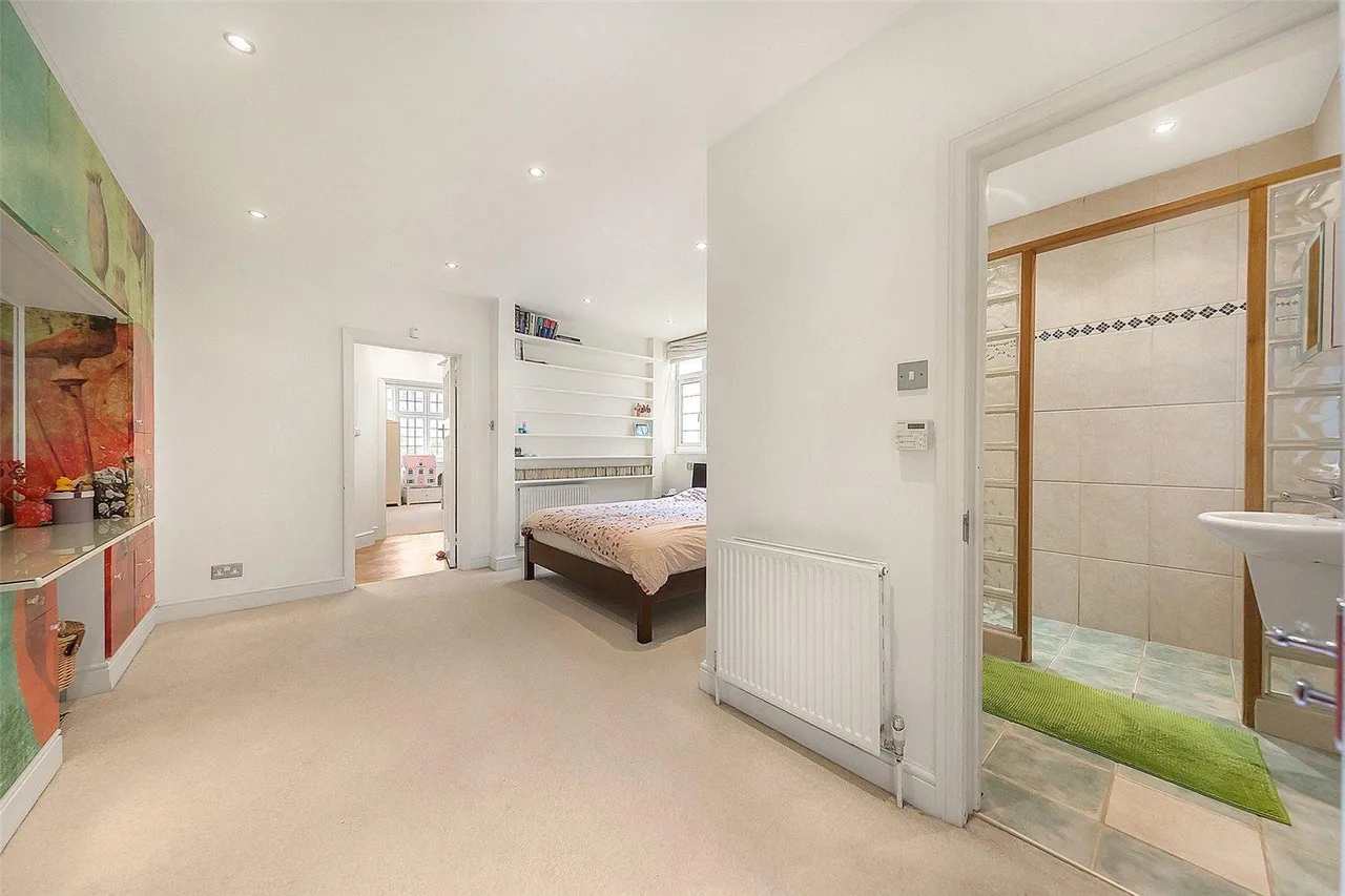 Menelik Road, London, photo 20