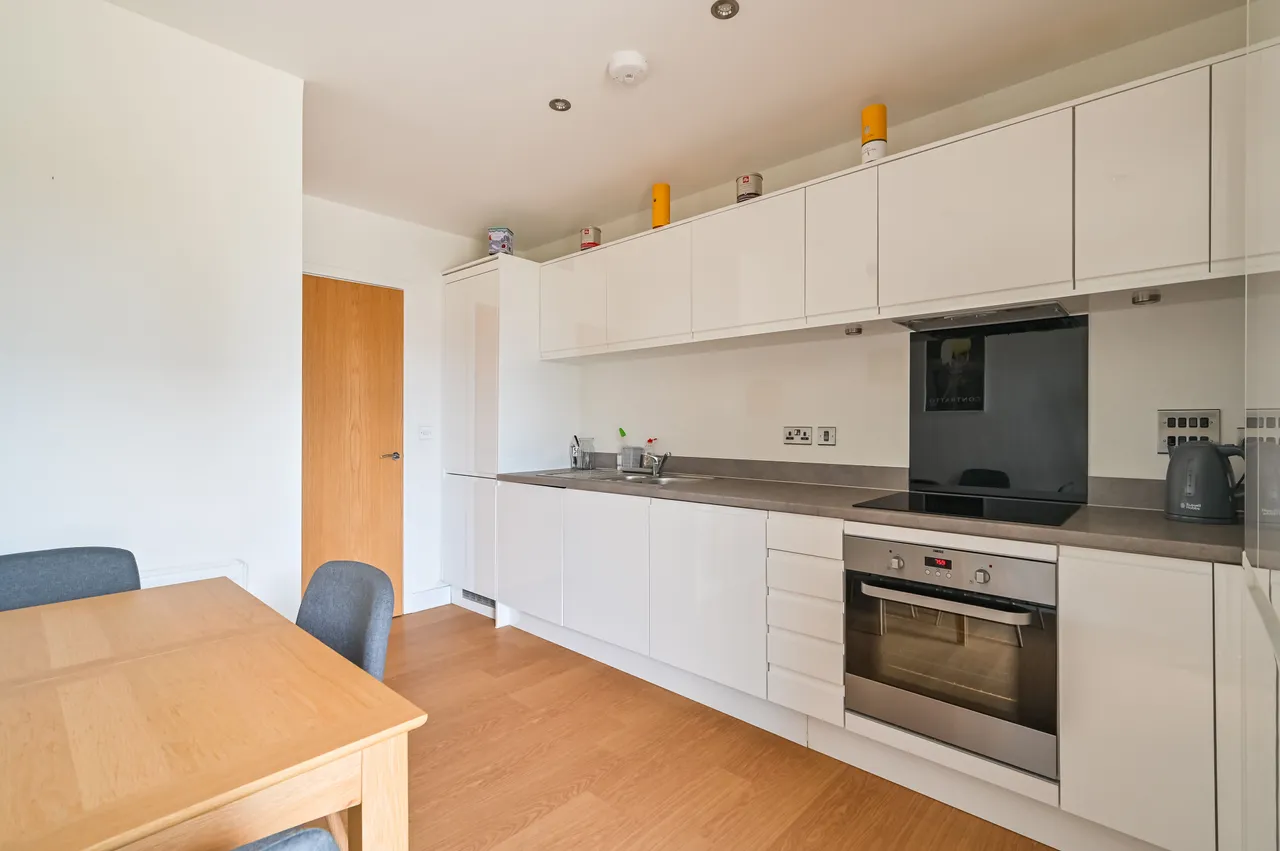 Flat 201, Wimhurst Court, London, photo 2