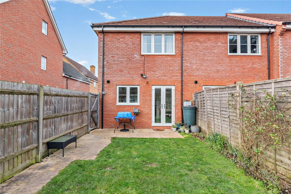 Greenacre Place, Newbury, RG14, photo 15
