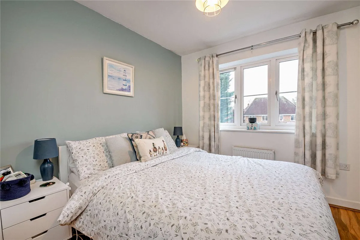 Greenacre Place, Newbury, RG14, photo 11