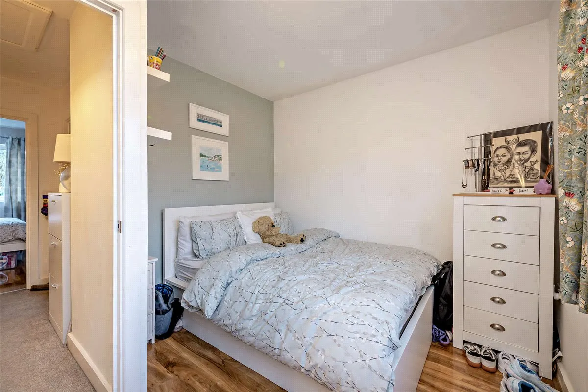 Greenacre Place, Newbury, RG14, photo 9