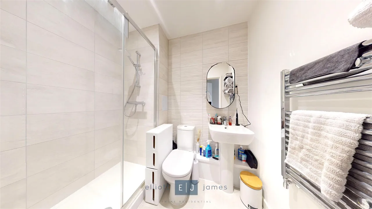 Academy Way, Loughton, IG10, photo 9