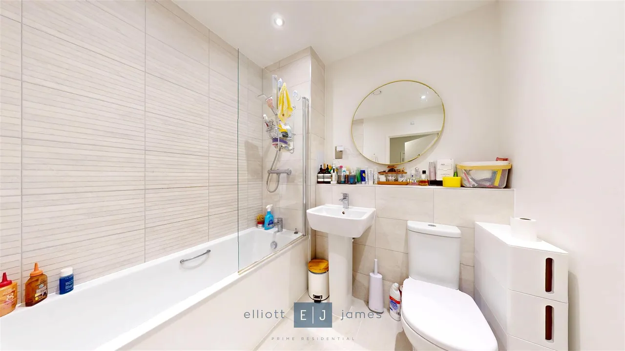 Academy Way, Loughton, IG10, photo 8