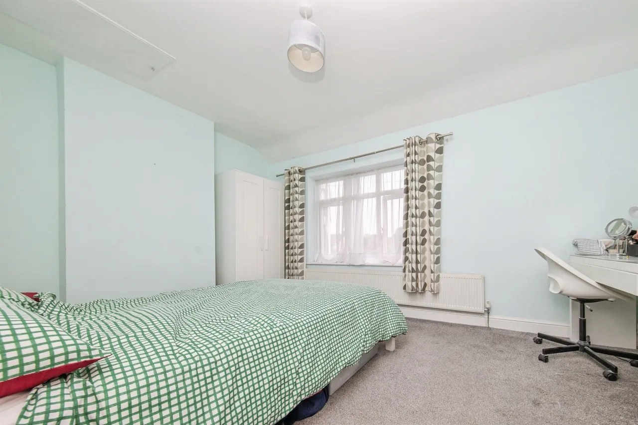 Ipswich Road, Colchester, CO4, photo 13