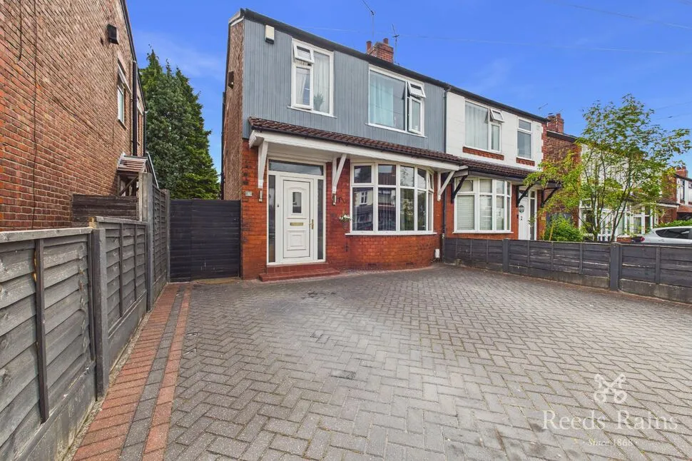 3 bed house for sale — Homestead Crescent, Manchester, Greater Manchester, M19