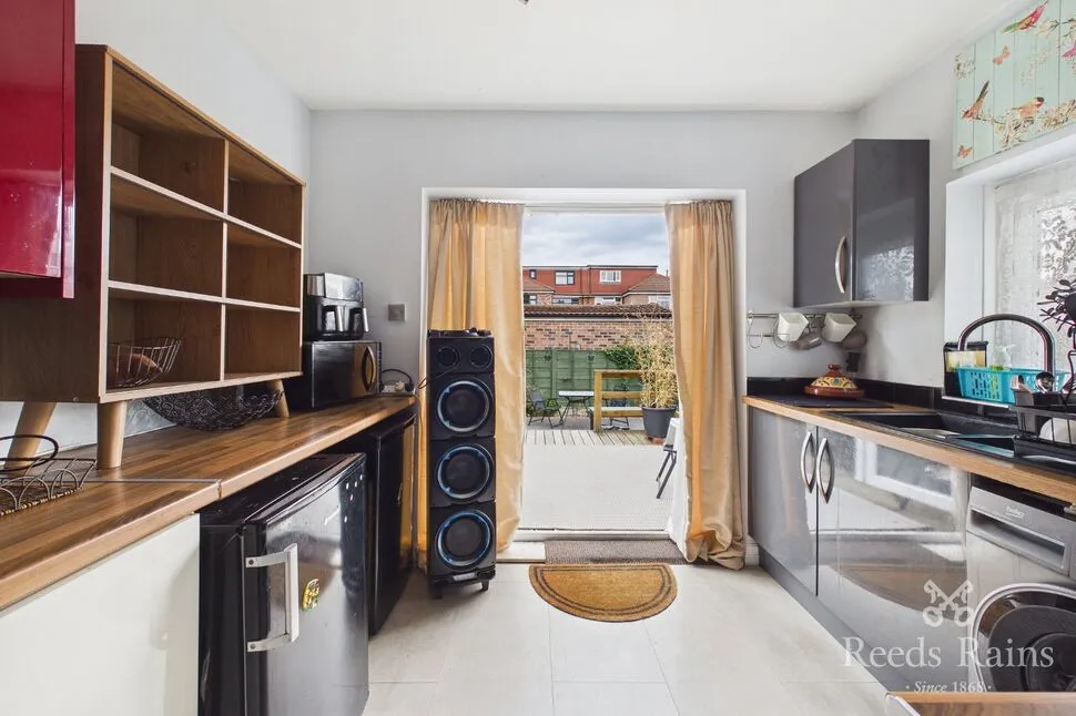 Homestead Crescent, Manchester, Greater Manchester, M19, photo 5