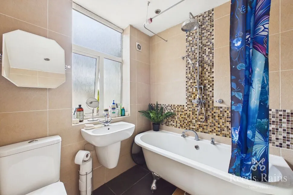Homestead Crescent, Manchester, Greater Manchester, M19, photo 7
