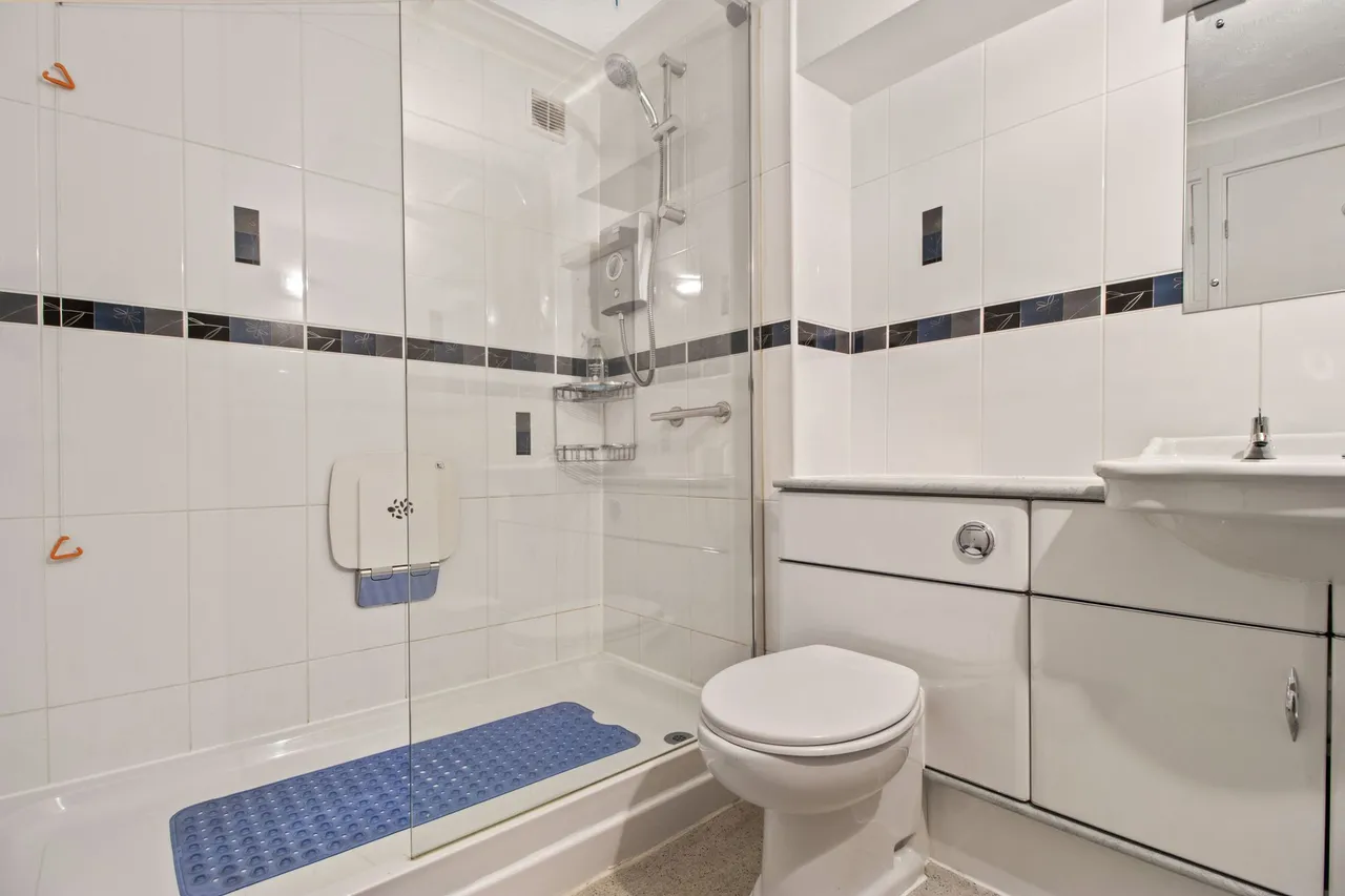 Flat 92, Undercliffe House Dingleway, Appleton, Warrington, WA4 3AP, photo 8