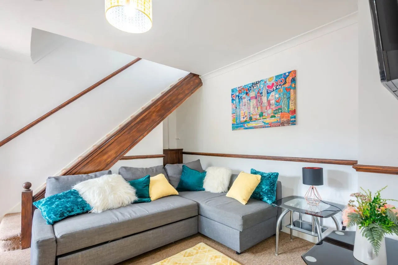 Blackwell Avenue, Guildford, GU2 8LU, photo 8