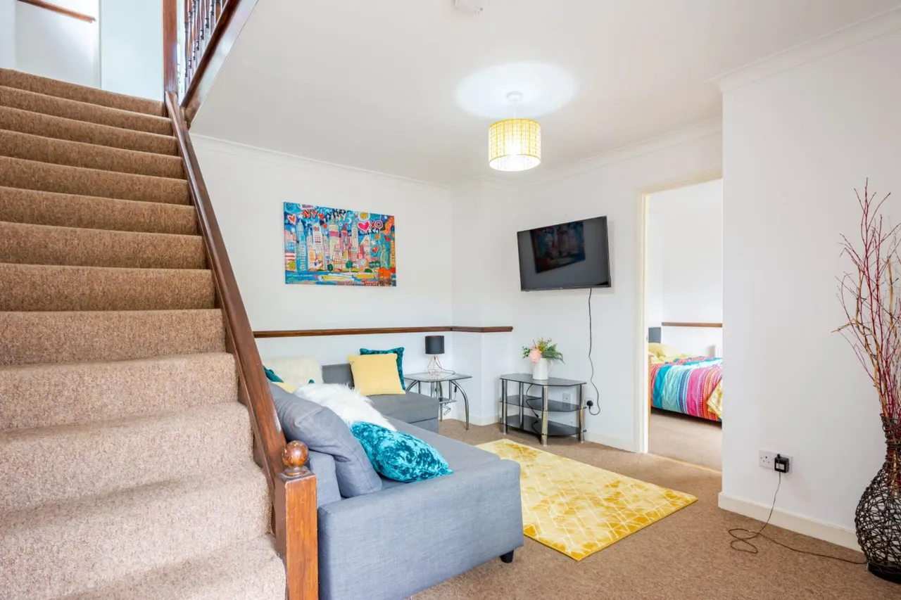 Blackwell Avenue, Guildford, GU2 8LU, photo 9