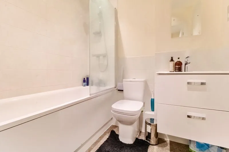 Bessemer Road, Welwyn Garden City AL7 1FY, photo 4
