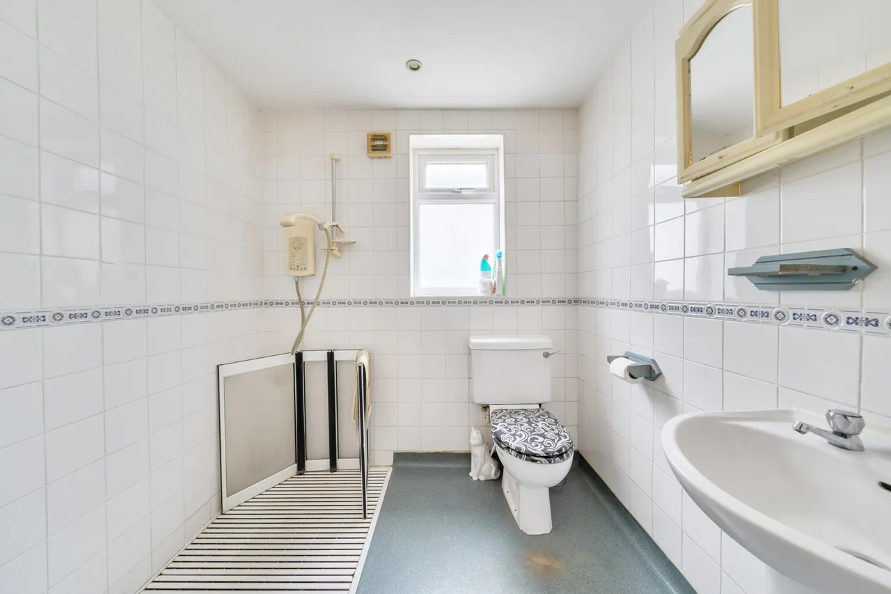 Willow Gardens, Ruislip, HA4, photo 8