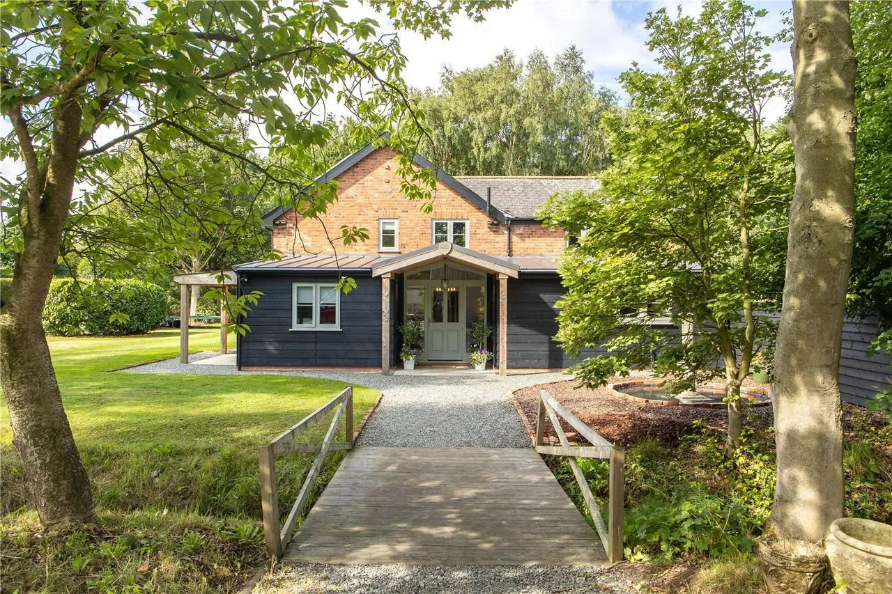 4 bed house for sale — Blamire Lane, Everingham, York, East Yorkshire, YO42 4LQ