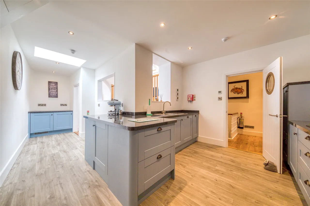 The Quay, Ilfracombe, EX34, photo 6