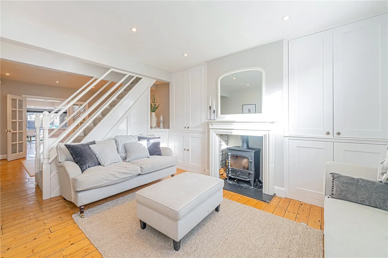 3 bed house for sale — St Margarets Grove, St Margarets, TW1 1JF