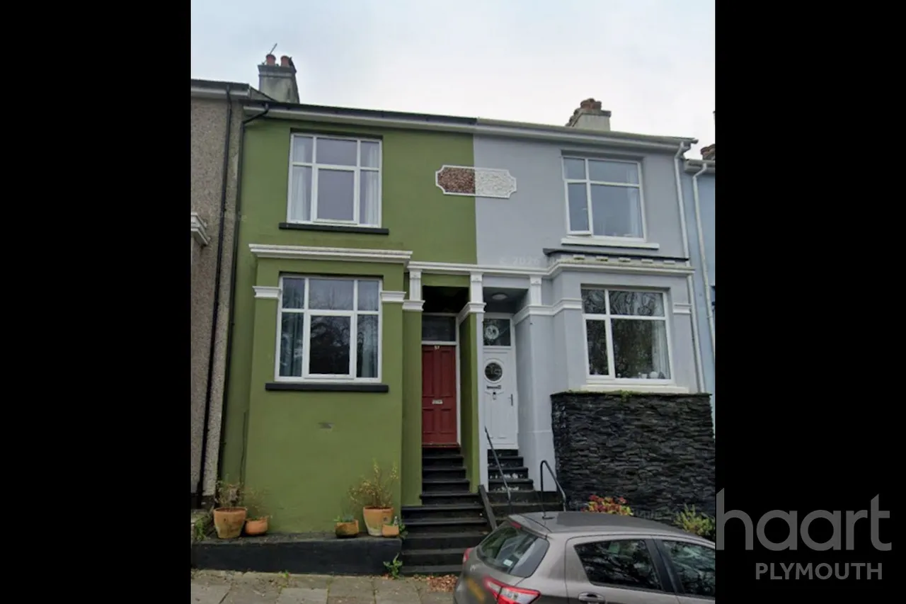 2 bed house to rent, Lydford Park Road, PL3