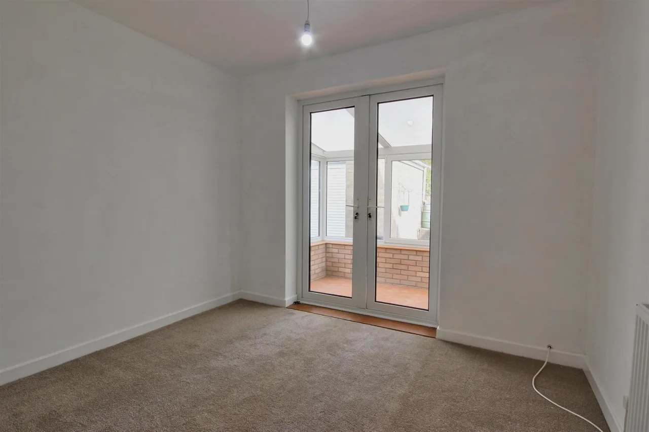 Glenfield Drive, Kirk Ella, photo 13