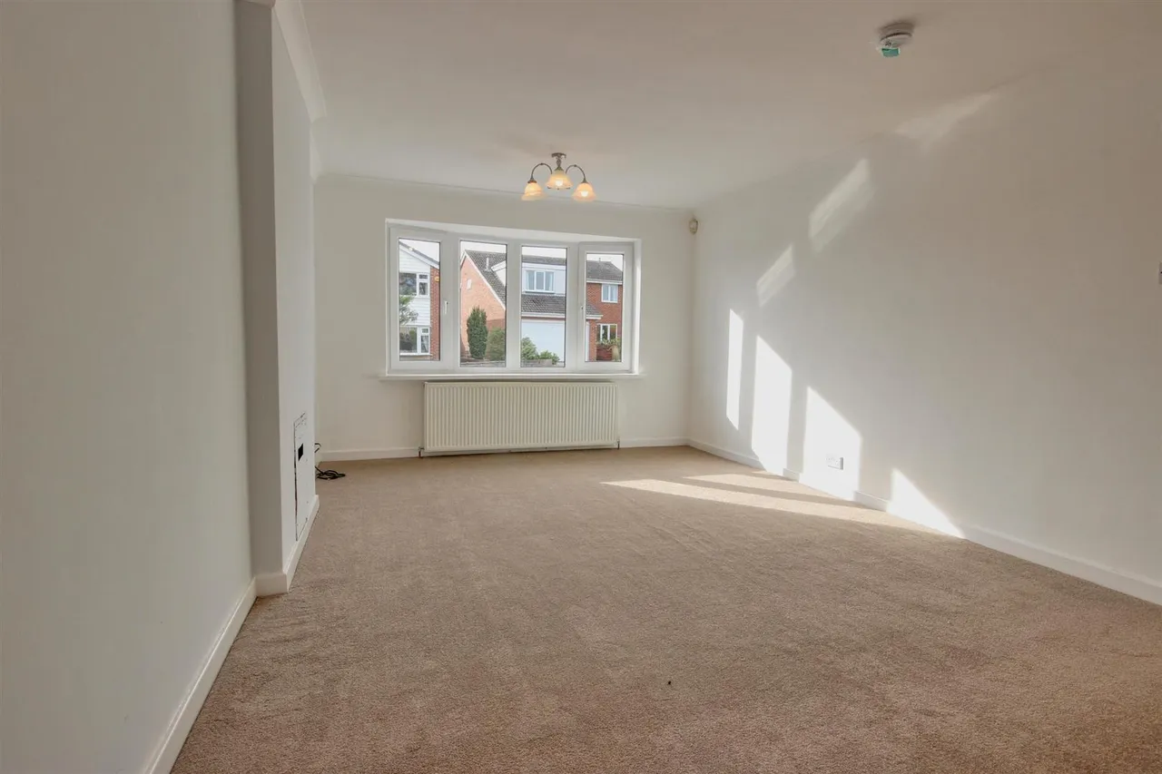 Glenfield Drive, Kirk Ella, photo 6