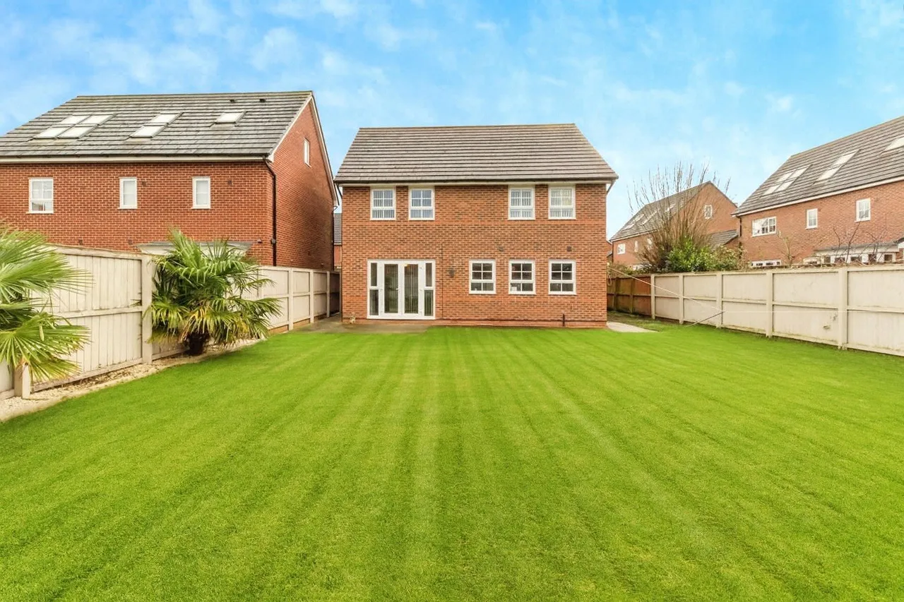 Sweet Water Court, Lostock Gralam, Northwich, Cheshire, CW9, photo 6