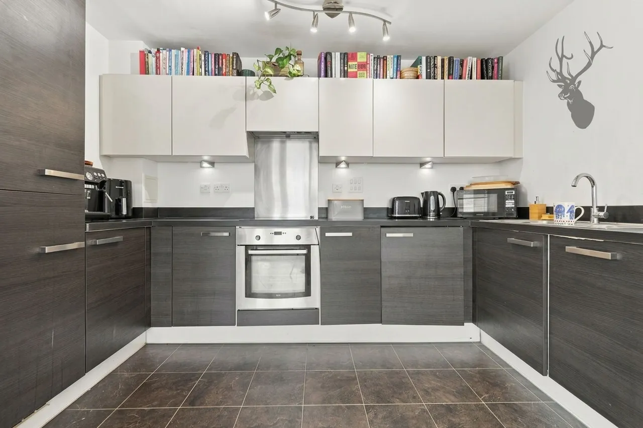 Devons Road, London, E3, photo 2