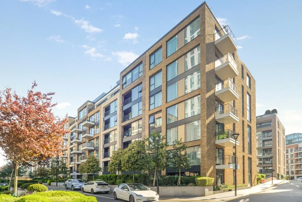 2 bed flat for sale, Lockgate Road, Fulham, SW6