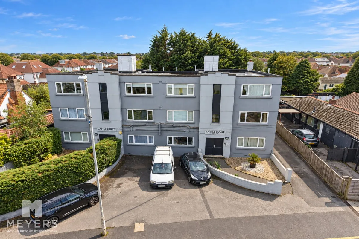 Castle Lane East, Bournemouth, BH7, photo 21