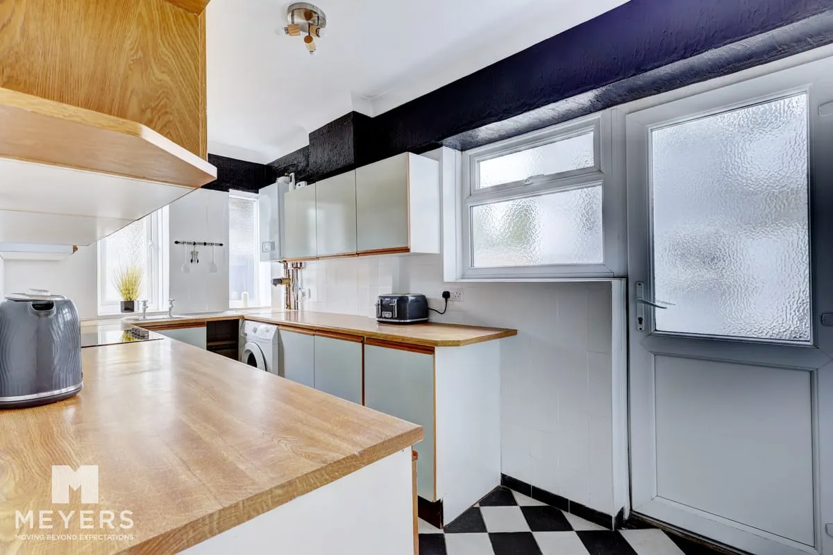 Castle Lane East, Bournemouth, BH7, photo 14