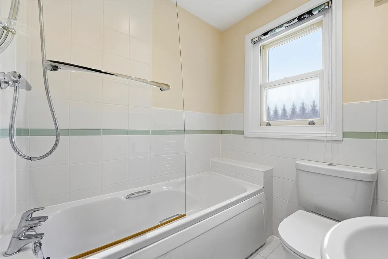 Dean Way, Bollington, photo 16