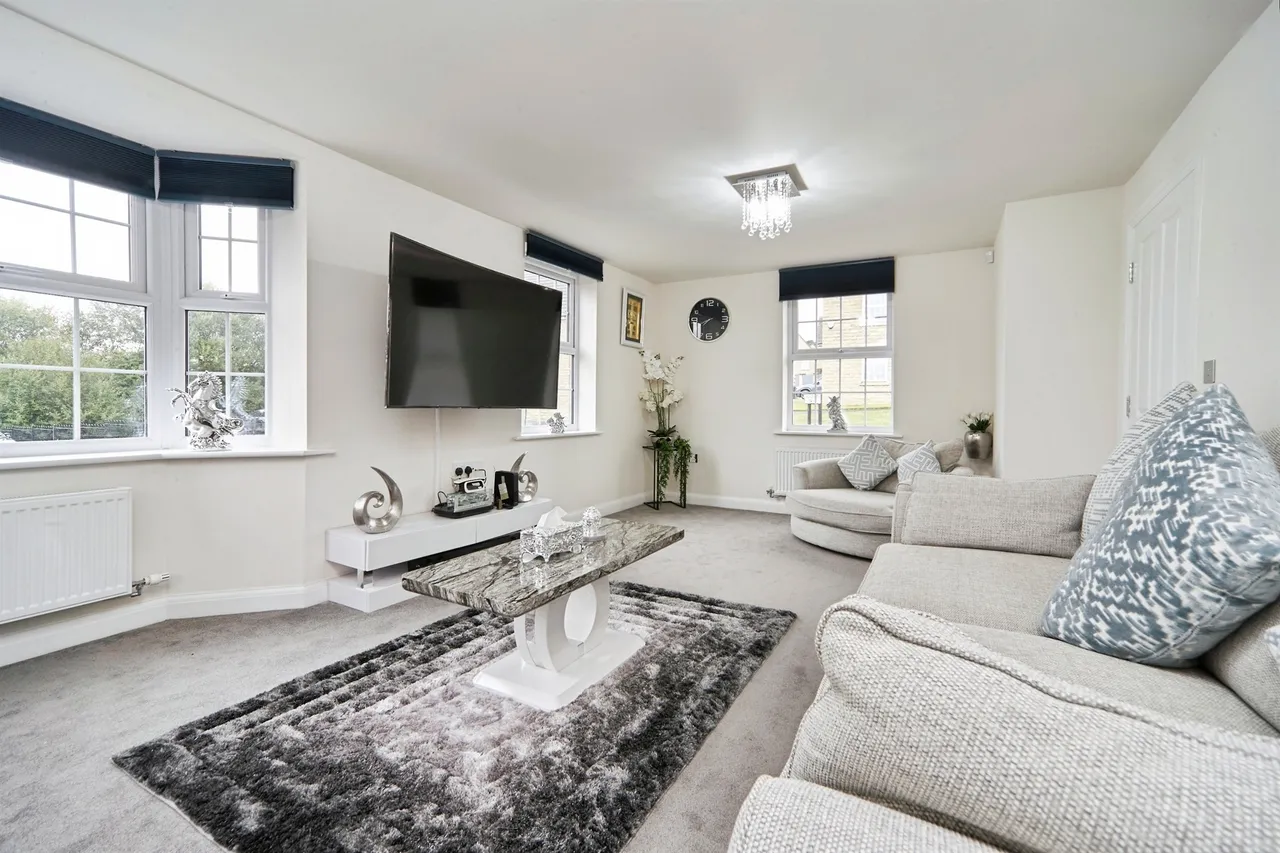 Hewenden Drive, Cullingworth, Bradford, photo 9