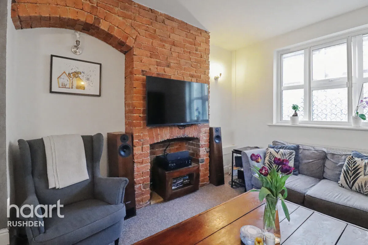 High Street, Higham Ferrers, NN10, photo 7