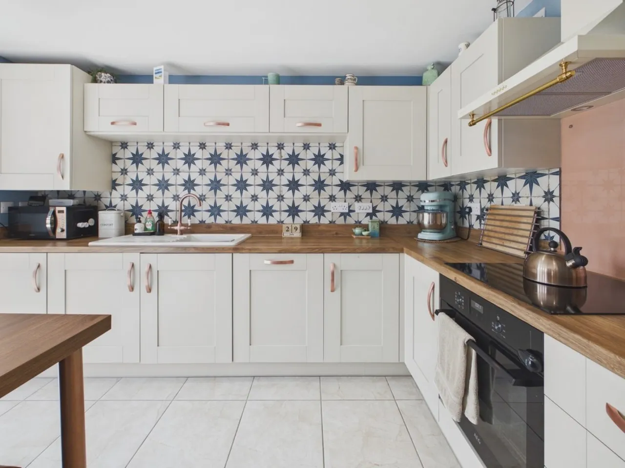 Emes Road, Wingerworth, photo 11