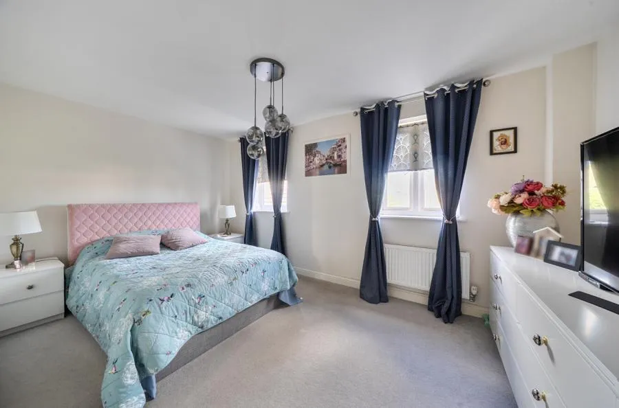 London Road, Dunstable, LU6, photo 9