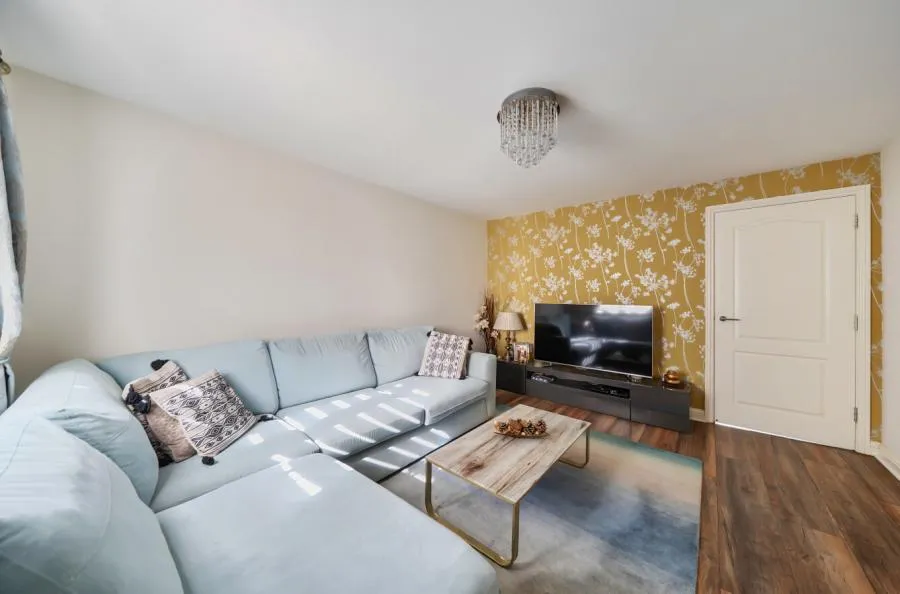 London Road, Dunstable, LU6, photo 3