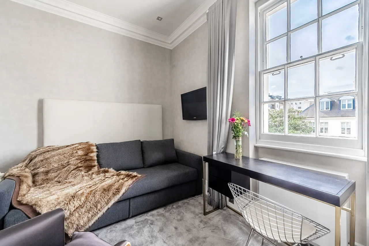 Flat 3, 34 Eaton Place, London, photo 10