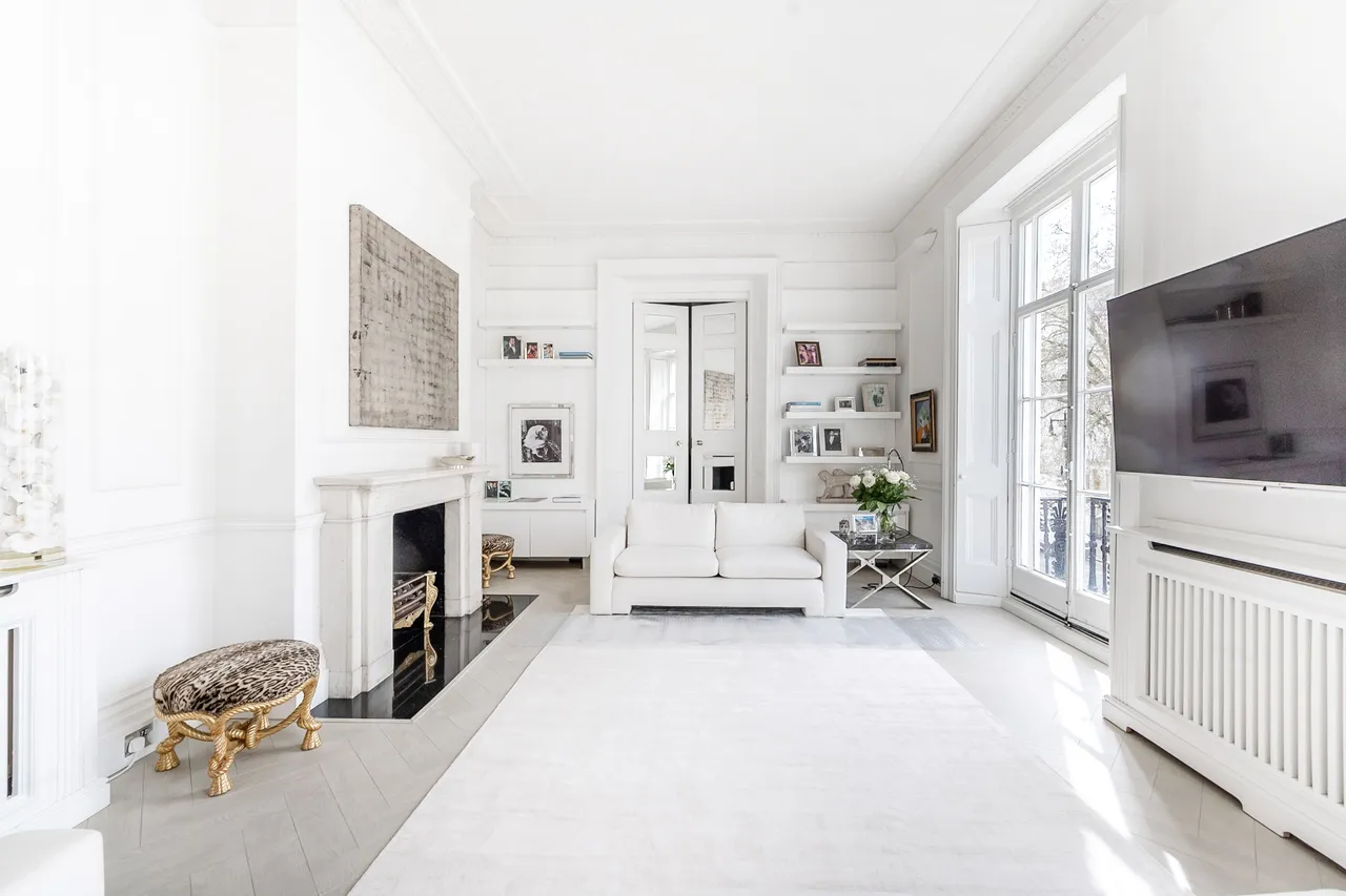 Flat 3, 34 Eaton Place, London, photo 3