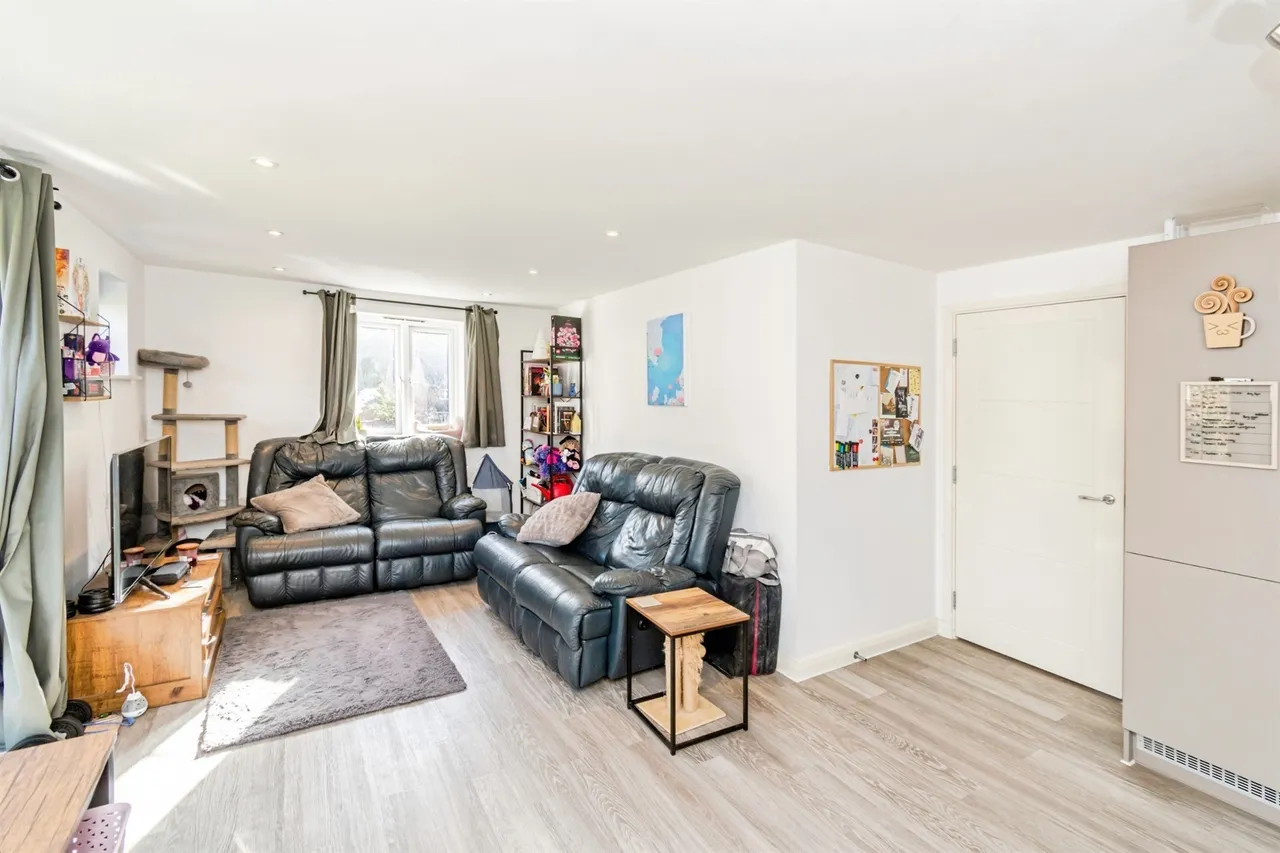 Davidson Drive, Fair Oak, SO50, photo 9