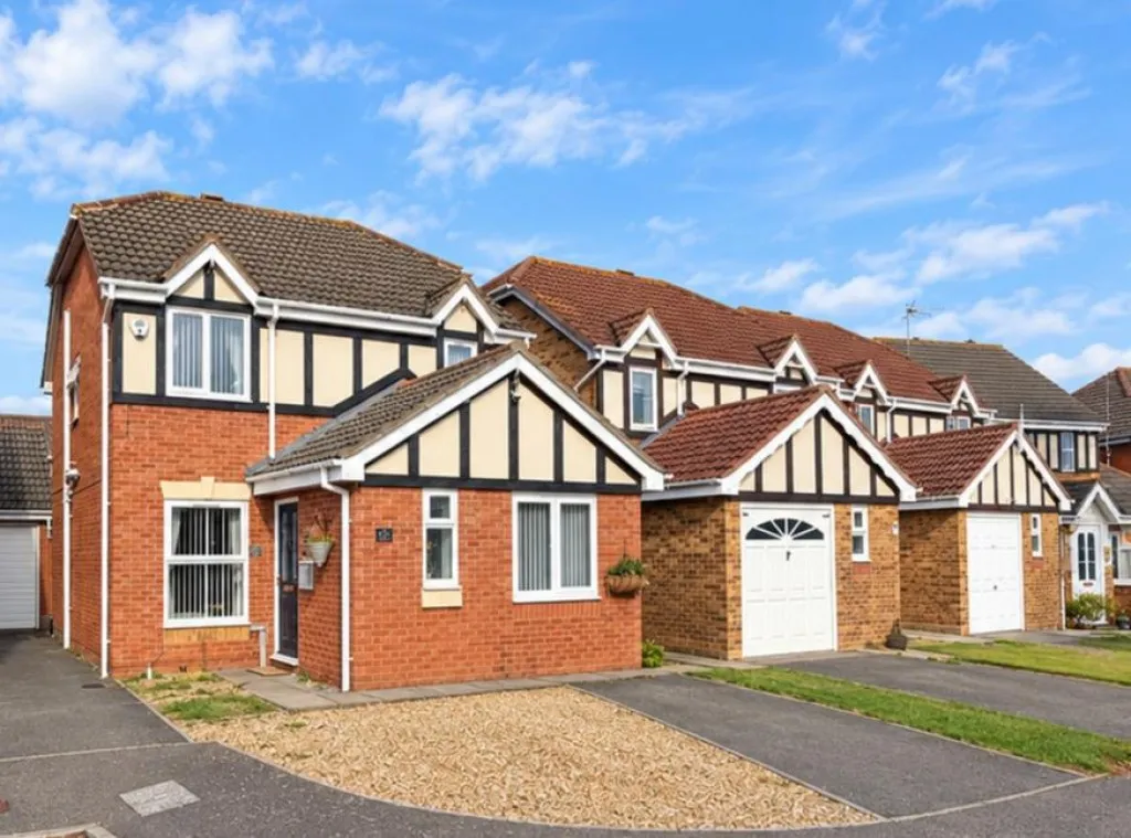 3 bed house for sale, Beddoes Close, Wootton Fields
