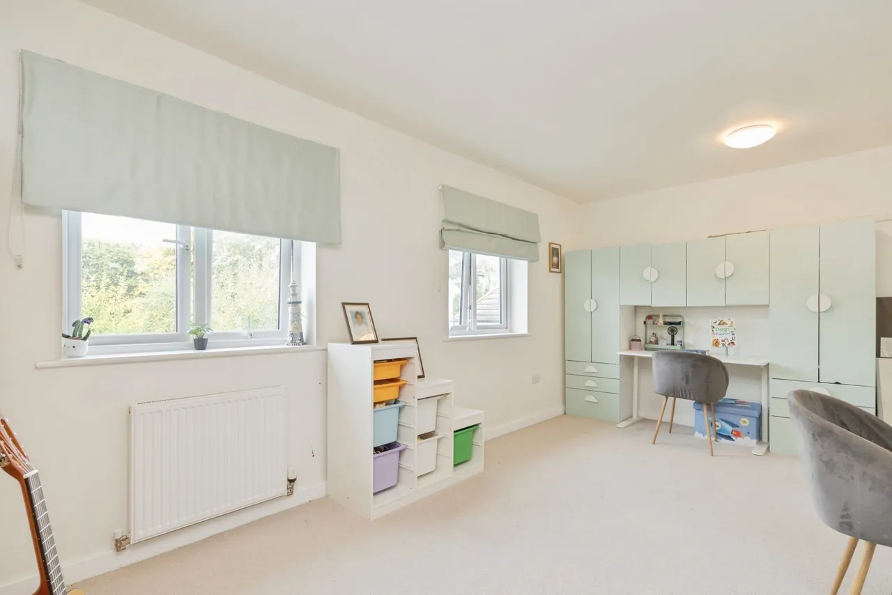 Laurie Close, Sevenoaks, TN14, photo 9